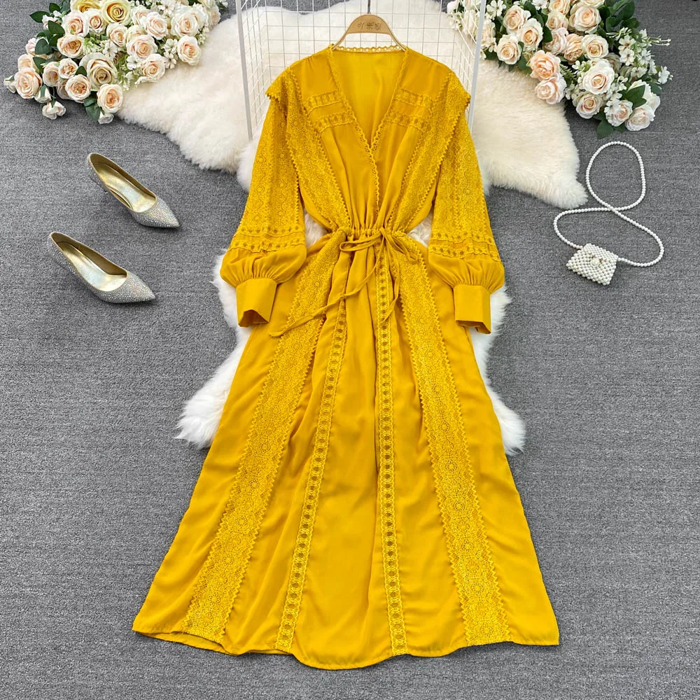 

2023 New Spring Autumn Women V-Neck Long Sleeve Slim Long Dress High Quality Vintage Lace Patchwork Big Hem Prom Dress
