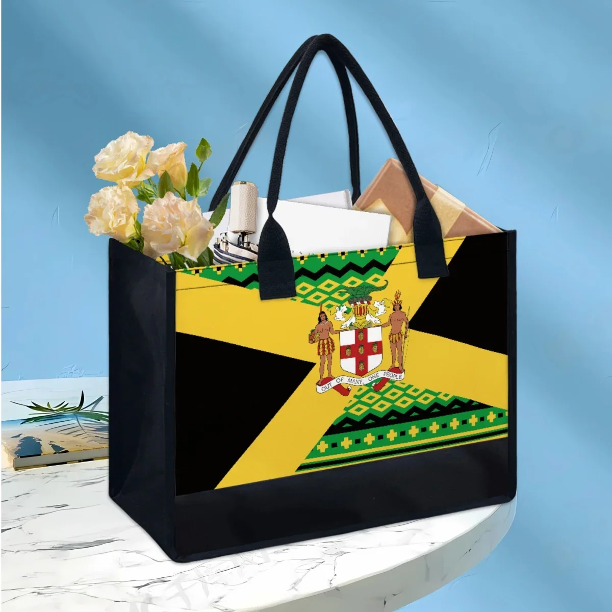 Сумка на плечо женская с флагом и ручками 2023