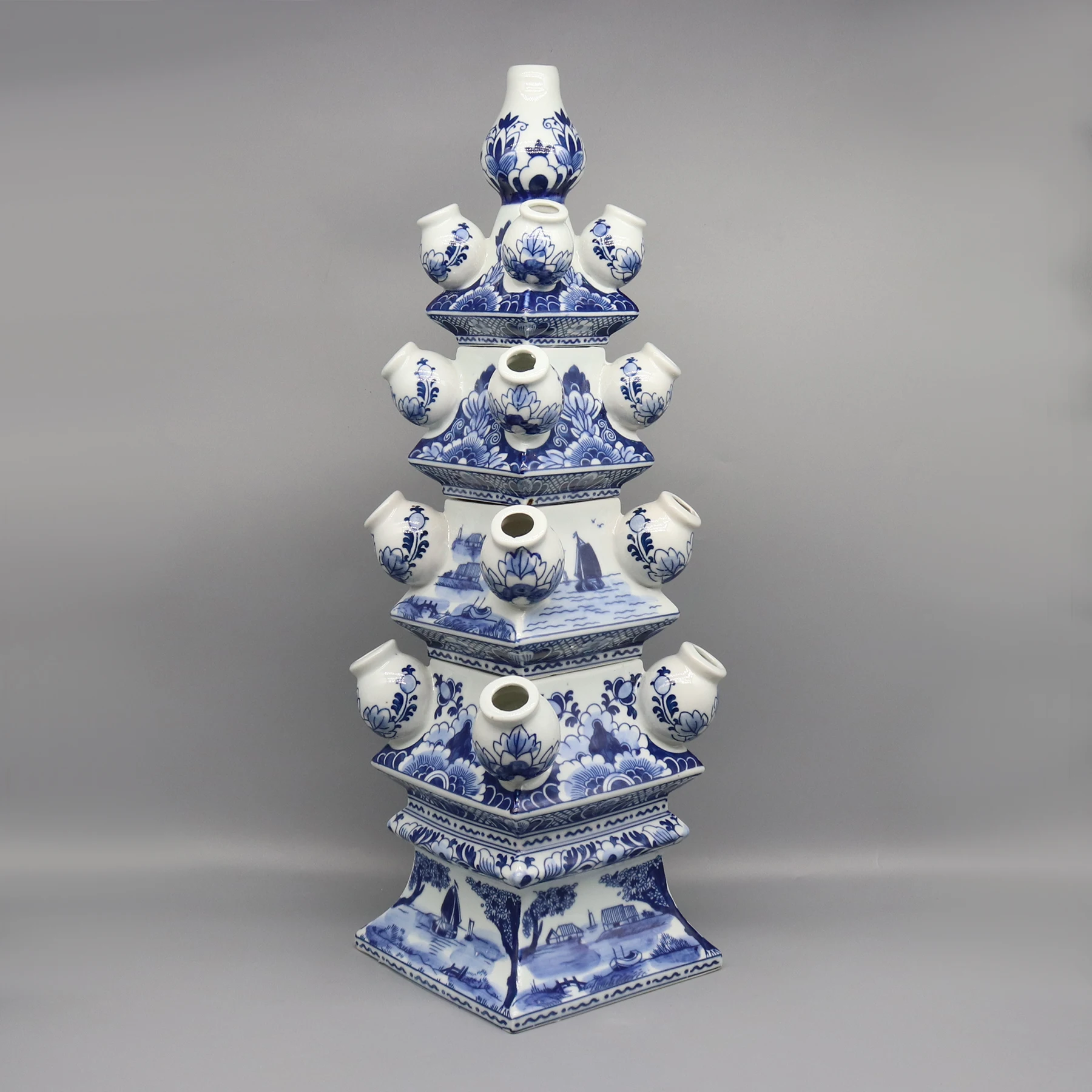 

Керамическая ваза-тюльпан Eastern Tide