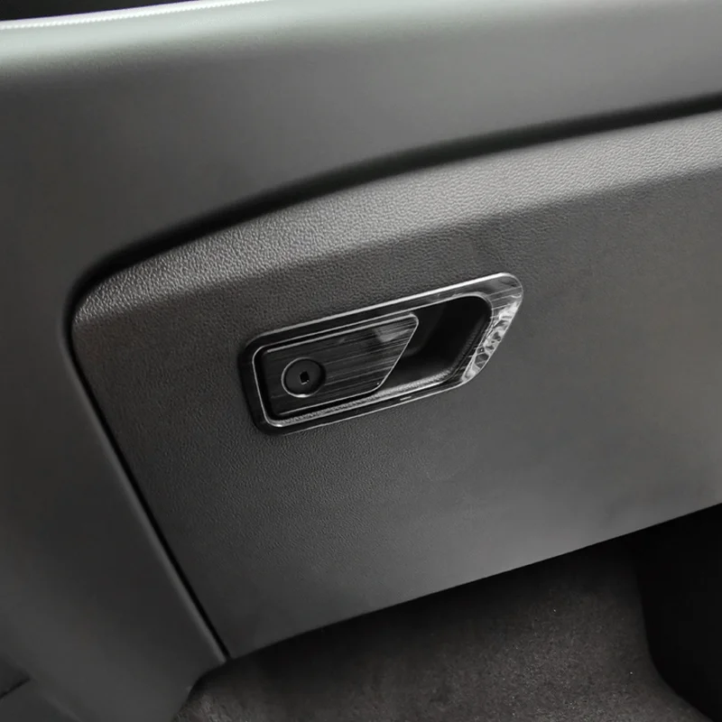 

BJMYCYY 2PCS/SET Stainless steel decorative patch for glove box handle of co driver for Ford Explorer 2020-2022