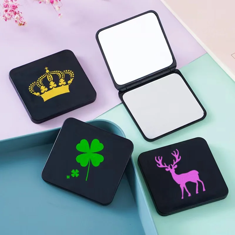 

Compact Mirror Mini Portable Makeup Mirror Cute Cartoon Flap Folding Girl Holding Double Side Pocket Mirror