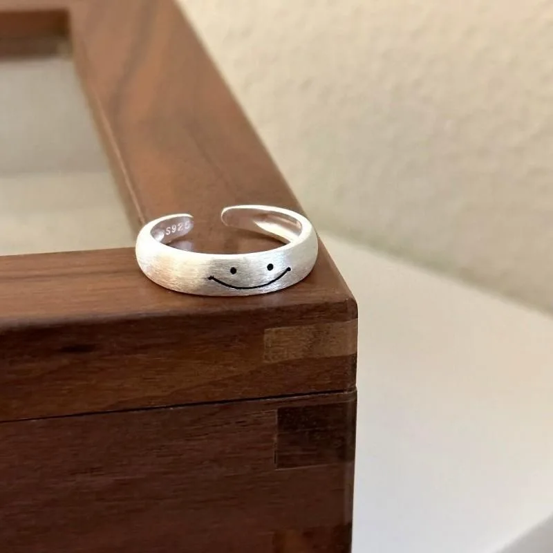 

Korean Fashion Silver Color Opening Round Brushed Luck Smile Face Rings For Women Men Personality Hip-hop Sweet Jewelry Gift