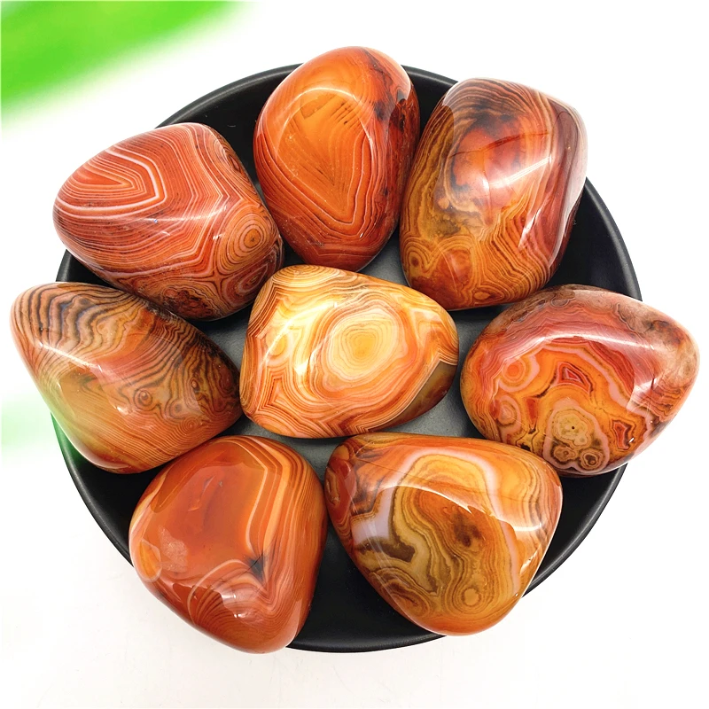 

1PC Natural Crystal Large Red Agate Stone Particle Polished Twining Agate Stone Ornaments for Garden Fish Tank Decoration Stone