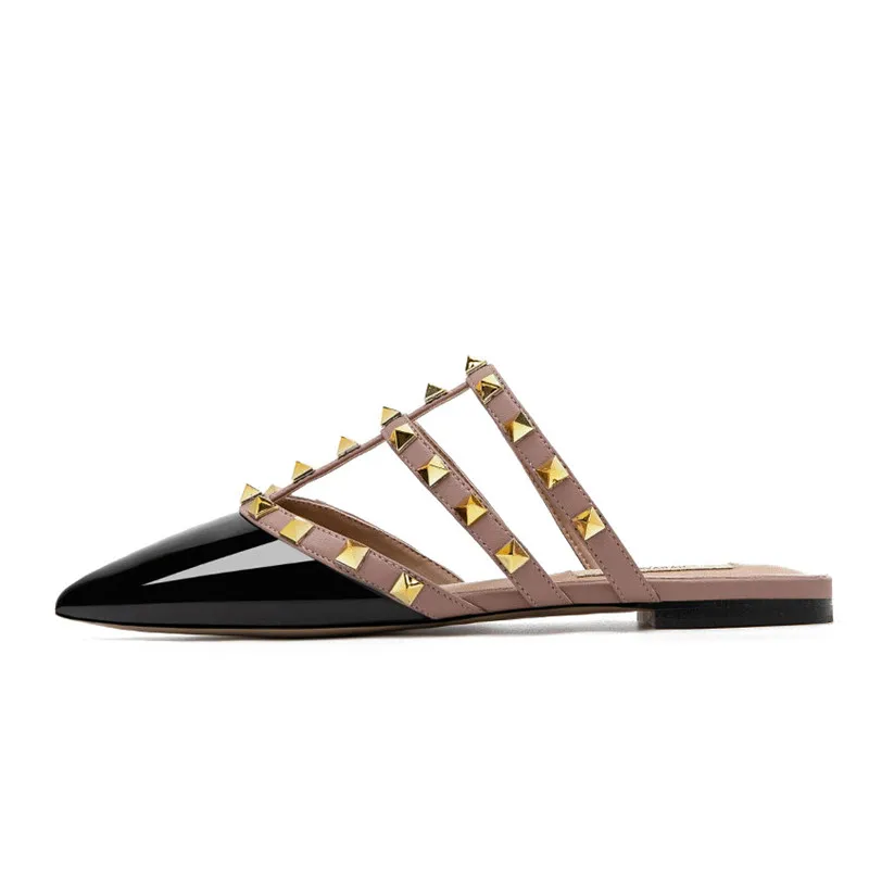 

2023 Luxury Brand Designer Two Strap Flats Women Summer Rivet Gladiator Sandals Fashion Point Toe Outdoor Beach Party Slippers
