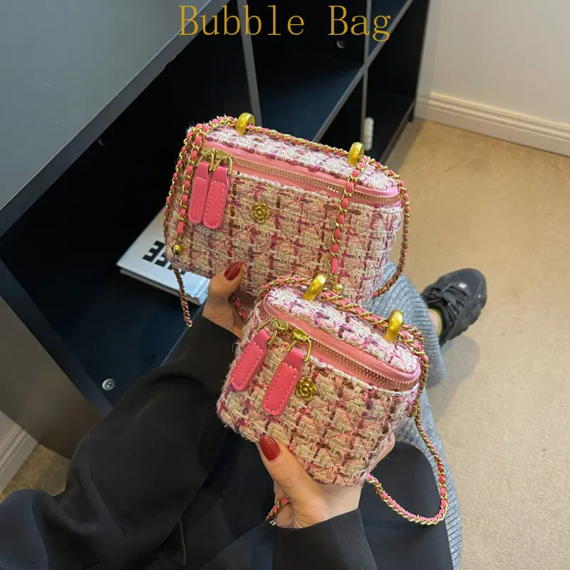 Fashion niche single shoulder crossbody bag female 2023 new small incense wool chain small square bag