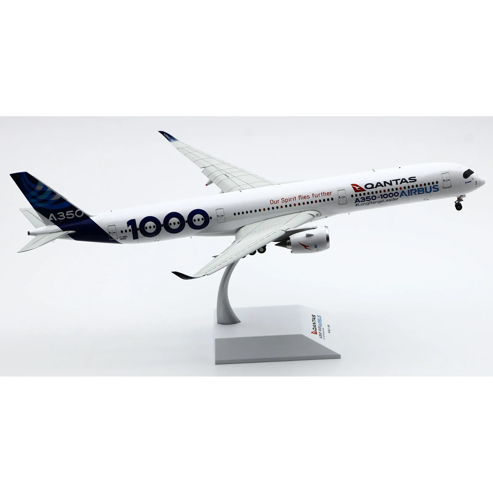 Коллекционный самолет из сплава XX20310A подарок фотосессия 1:200 модель летательного