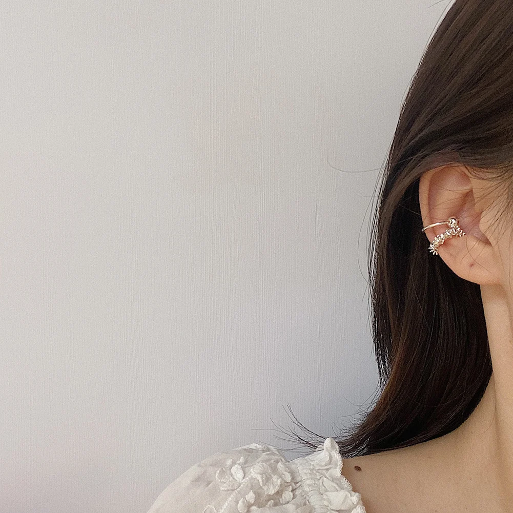 

2Pcs Vintage Silver Color Metal Ball Ear Bone Clip Earrings Non Pierced Ears Cuff Earring Women Female Fashion Party Ear Jewelry