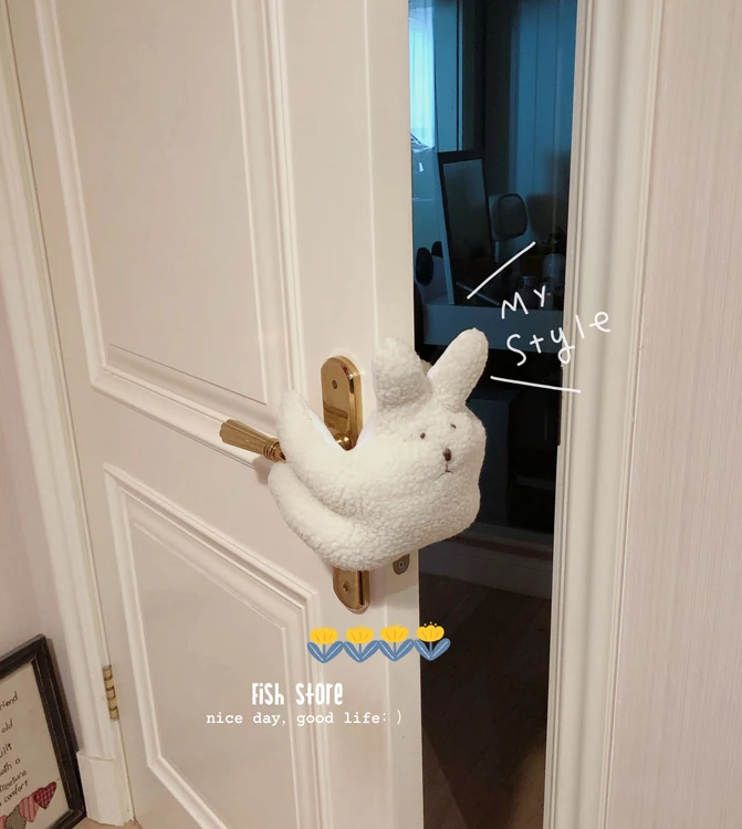 

Plush children's door stopper, lamb velvet rabbit anti pinch hand door, hanging door stopper