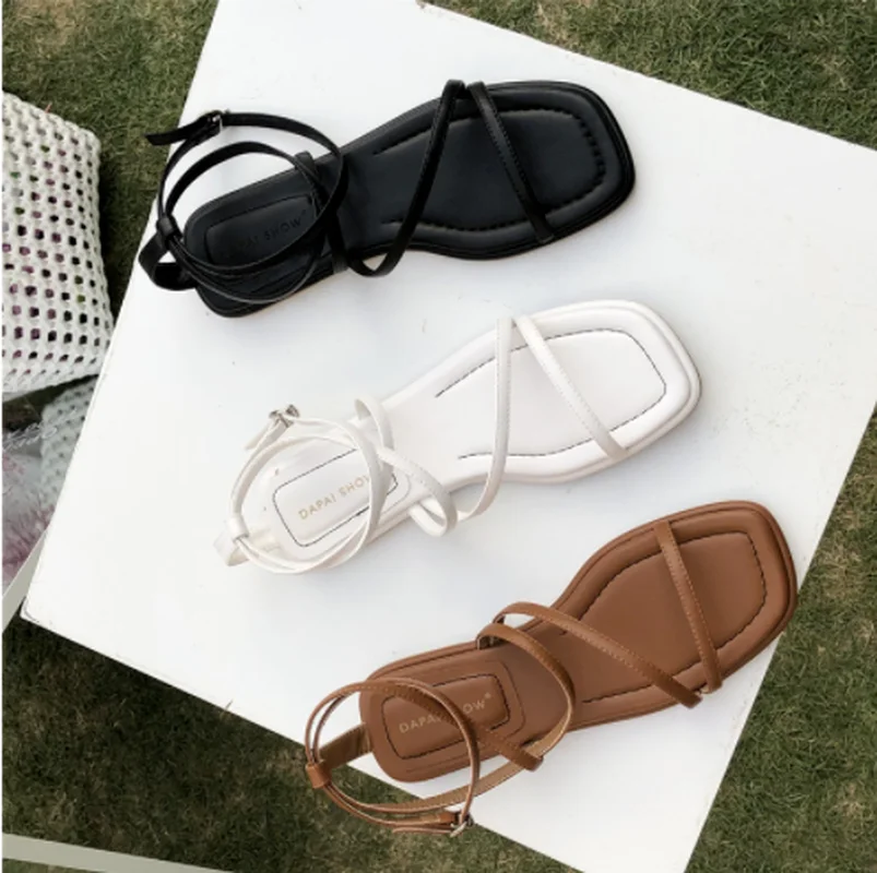 

New Fashion Breathable Women Sandals Flat Heel Narrow Band Back Strap Summer Gladiator Shoes Ladies Casual Summer Beach Slides
