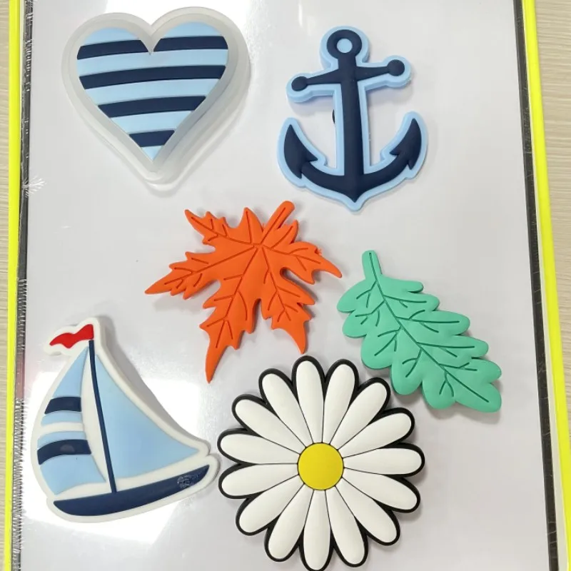 

Спортивные шармы для резиновых пляжных милых аксессуаров и похожих сумок-тоутов