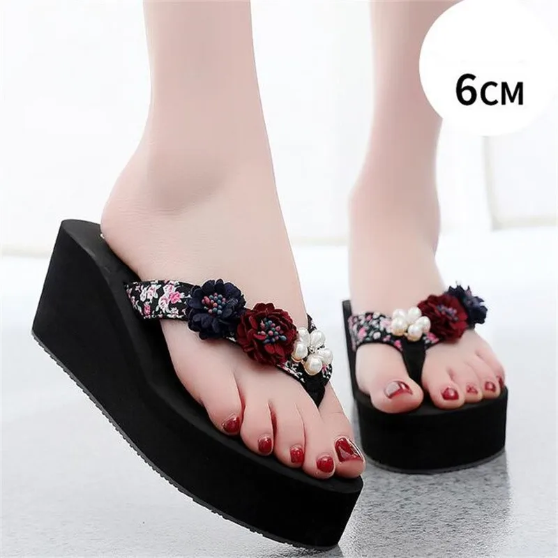 

Шлепанцы ZXRYXGS женские, Классические сандалии на танкетке, с цветами, жемчужинами, уличная одежда, Нескользящие, на лето, 2023