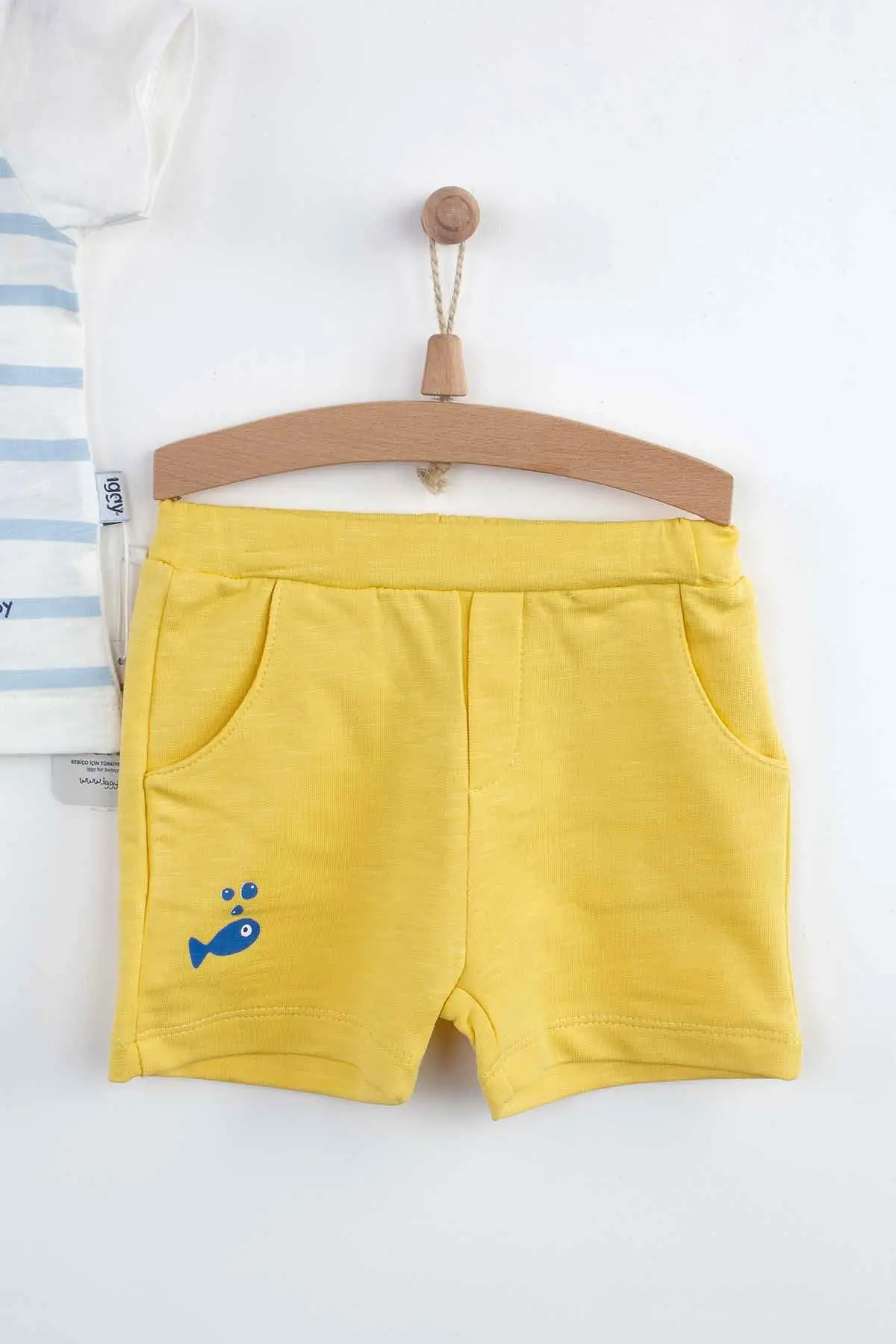 

Yellow Summer Male Baby Shorts Suit