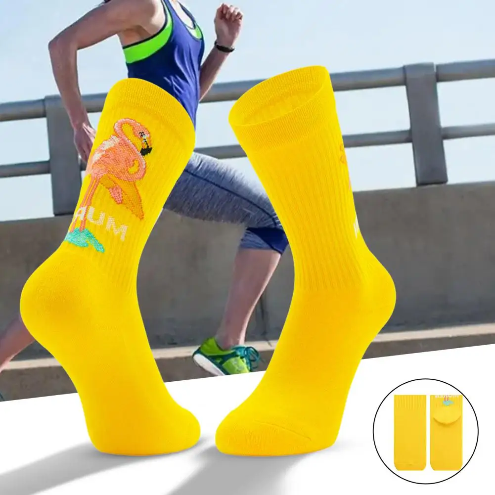 

1 Pair Cozy Running Socks Comfortable Skin-touch Basketball Socks Outdoor Sports Socks Fitness Equipment