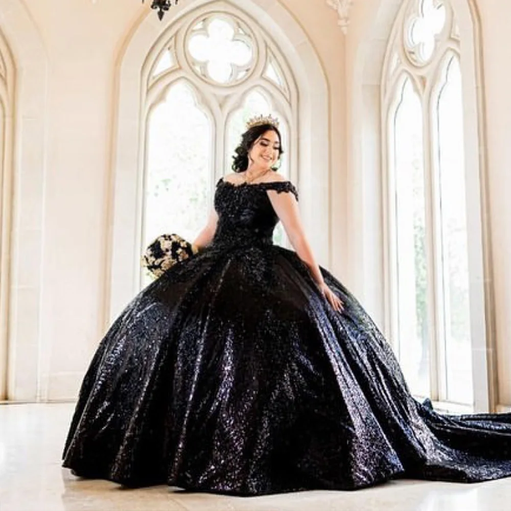 Черные платья Quinceanera 2023 блестящая ткань Ночная королева с открытыми плечами