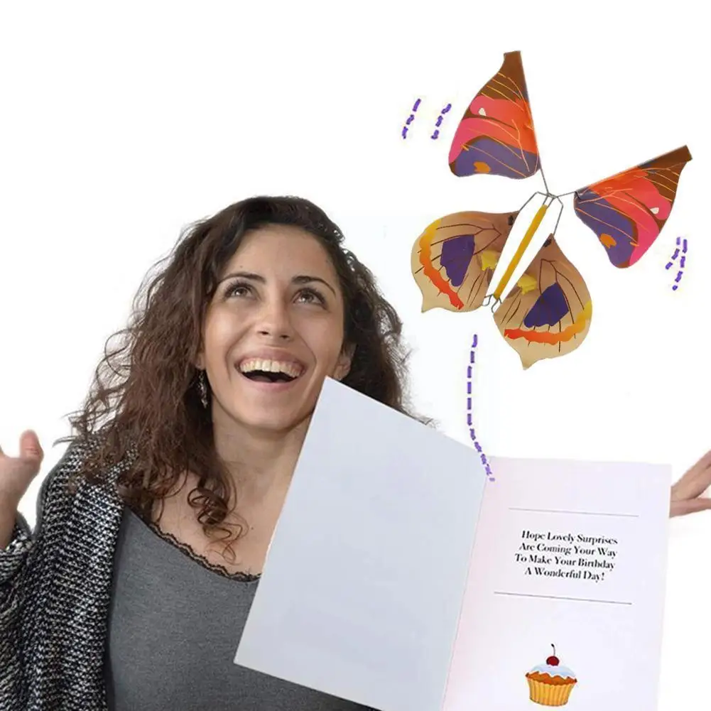 

Magic Flying Butterflies Flying In The Book Fairy Rubber Wind Band Gift Up Birthday Card Magic Great Toy Powered F3q4