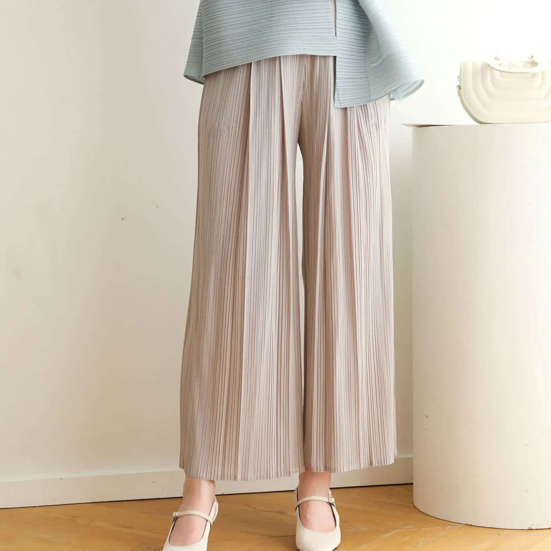 

2023 Fold Super Positive Three-dimensional Version Type Large Size Loose Casual Straight Pants Solid Color High Elastic Pants