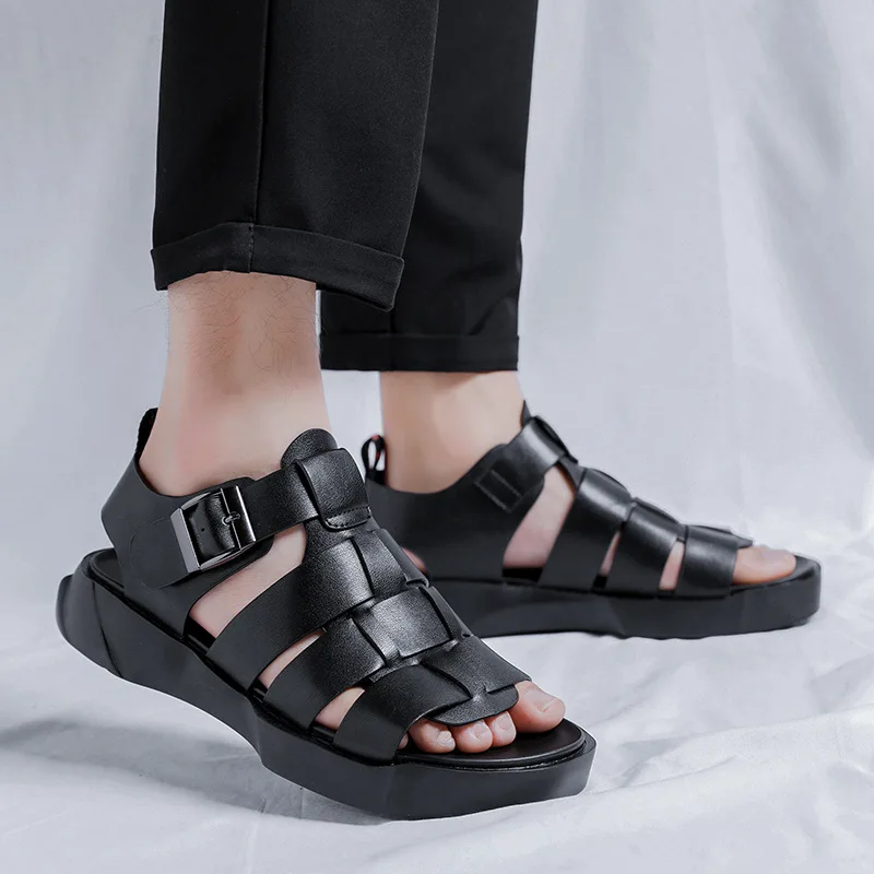 

Summer Luxury Men Casual Leather Shoes Outdoor Travel Beach Sandals Non-slip Buckle Slippers Designer Sandals Black British