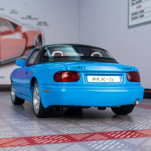 Игрушечный автомобиль Mazda MX5 Supercar 1:32