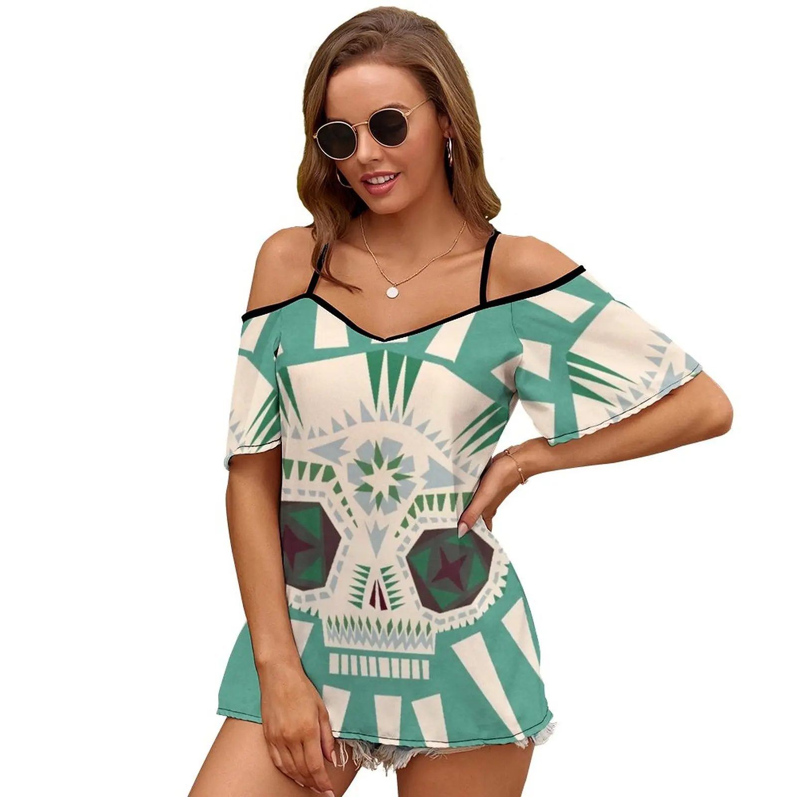 Женская футболка с коротким рукавом и открытыми плечами