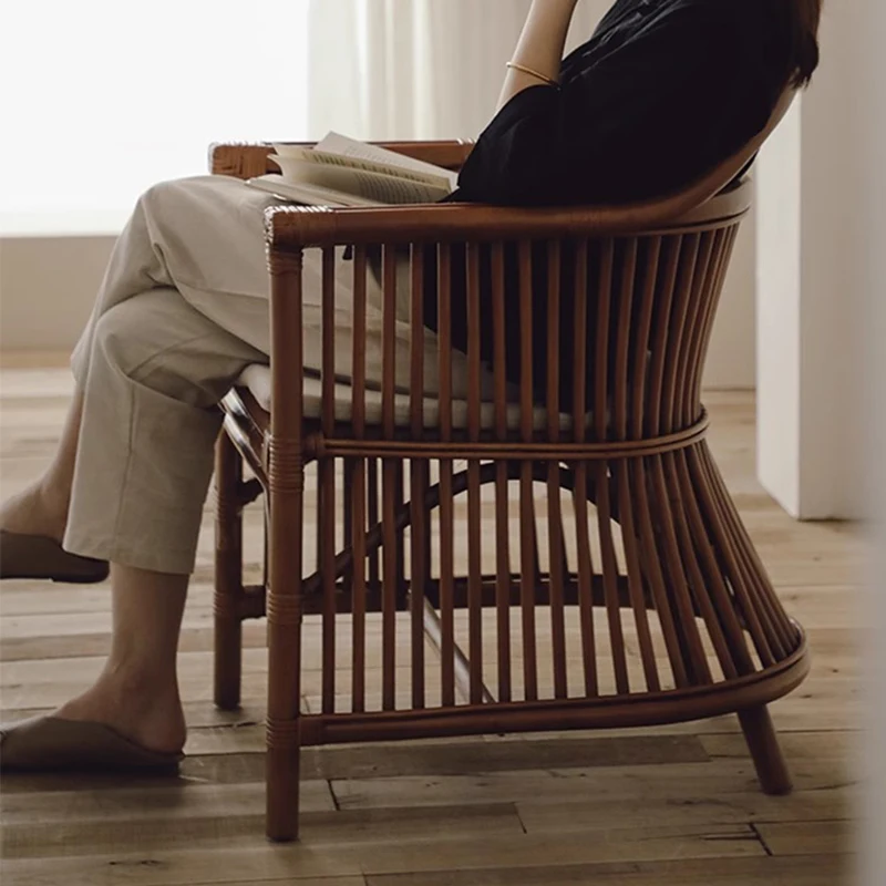 Обеденный стул из натурального ротанга сотканный вручную для гостиной кабинета