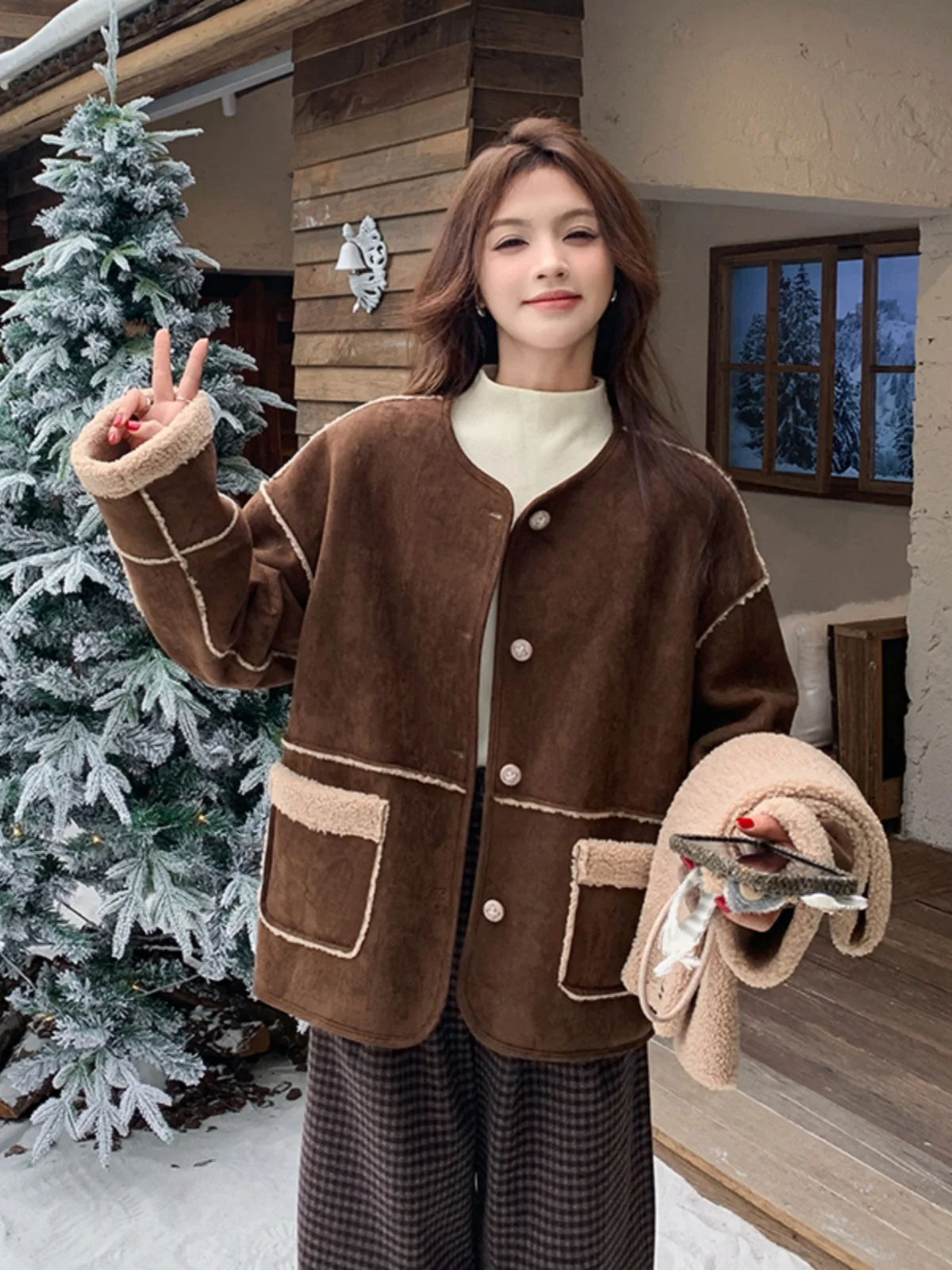 Шарф кофейного цвета меховое интегрированное женское зимнее пальто 2024