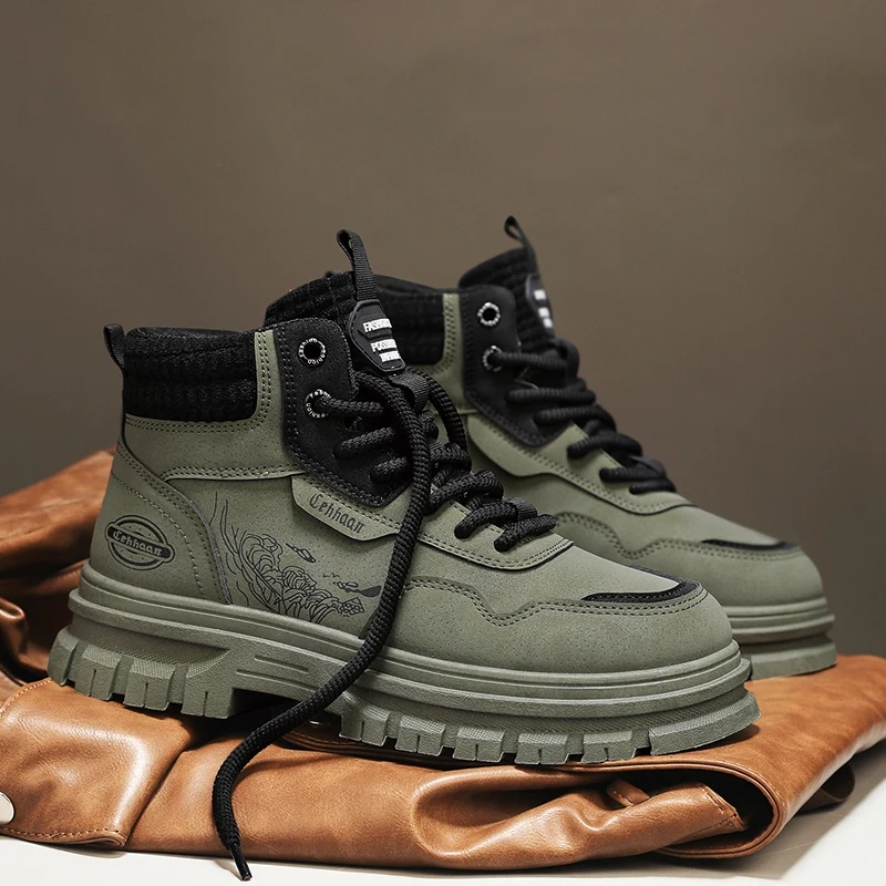 Ботинки для мужчин берцы