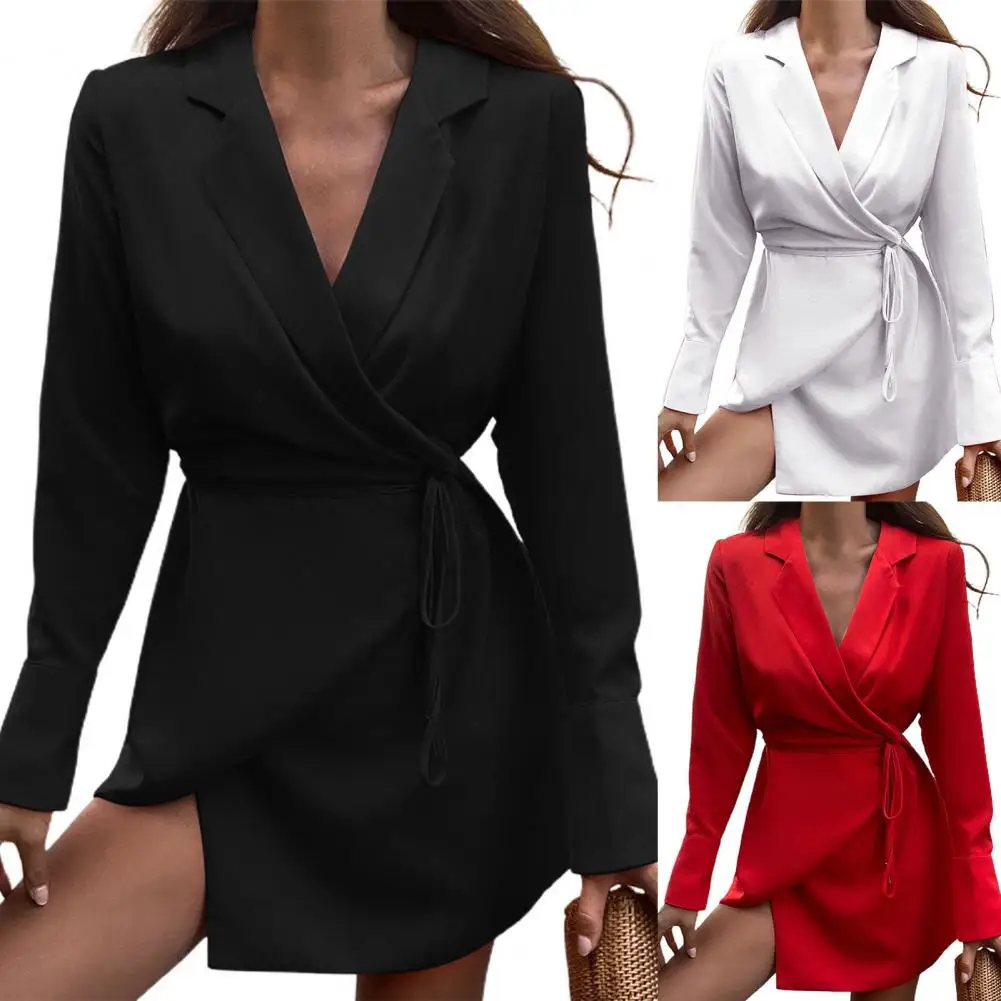 

Мини-платье с асимметричным подолом, длинным рукавом и оборками