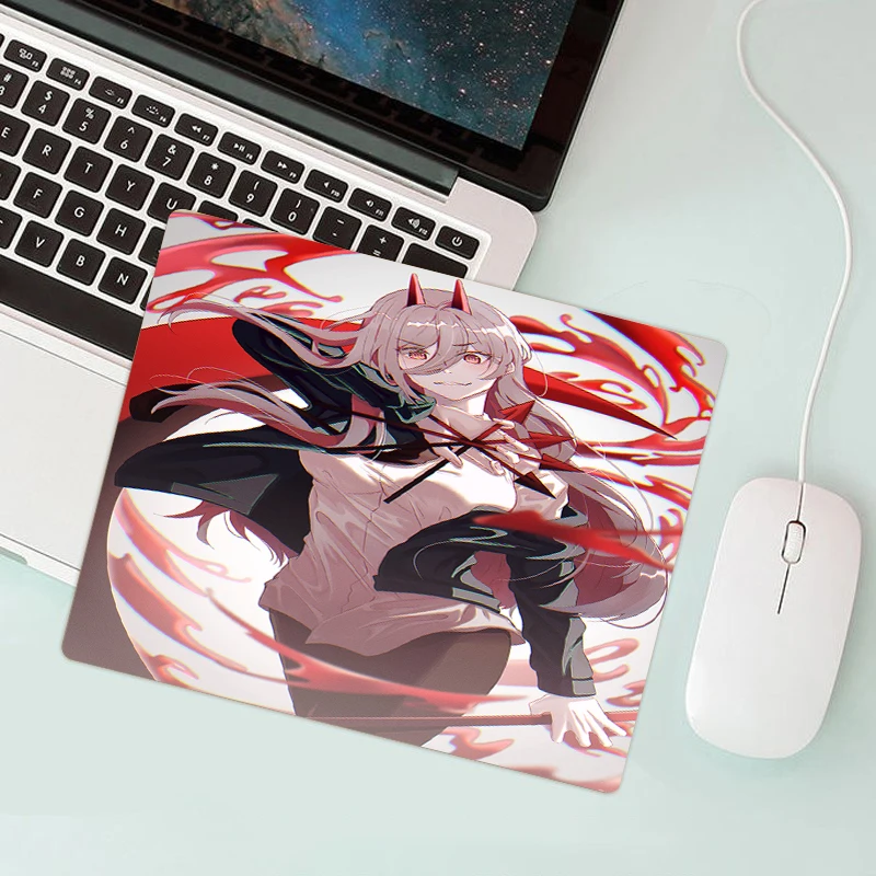 

Маленький коврик для мыши в виде бензопилы для мужчин, Настольный коврик аниме для клавиатуры, игровые аксессуары для шкафа, мягкие и Гладки...