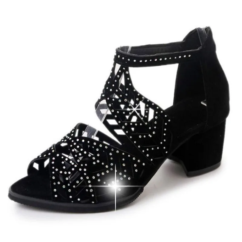 

Женские сандалии стразы с открытым носком летние полые сандалии из искусственной кожи Стразы с толстым каблуком на молнии гладиаторские са...