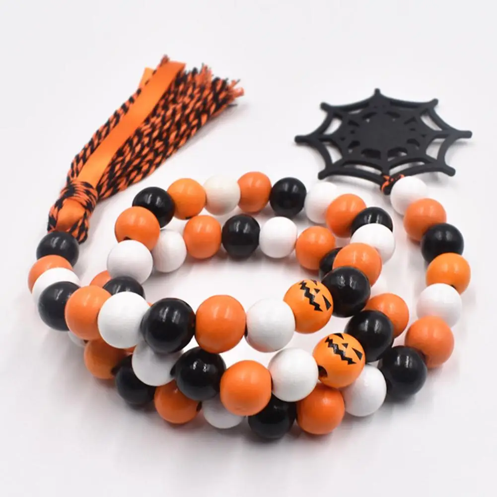 Рисунок 2 - Деревянная гирлянда из бусин в деревенском стиле