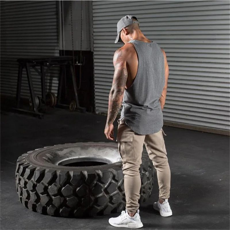 Майка мужская с надписью Свободная безрукавка для бодибилдинга и спортзала