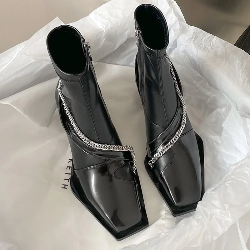 

Ботинки женские короткие из мягкой кожи, на толстом каблуке
