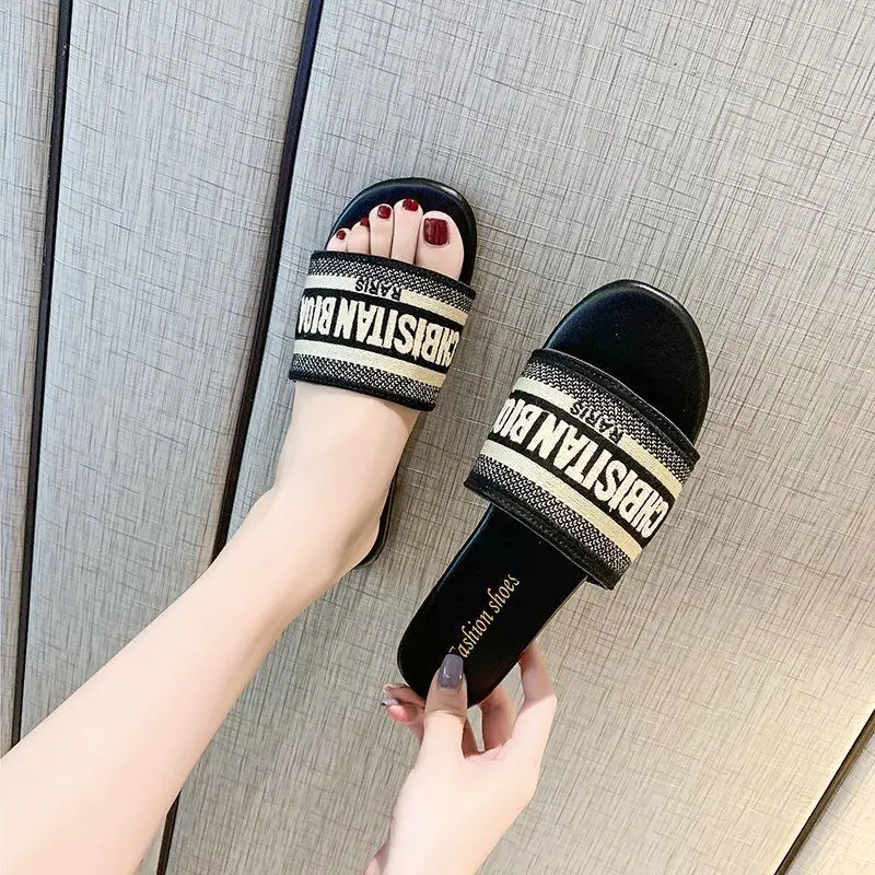 Luxury Brand Sandals Summer Letter Slippers Casual Fashion Flat Shoes Women Shoes Casual Shoes Female Outer Wear Sandals 35-42