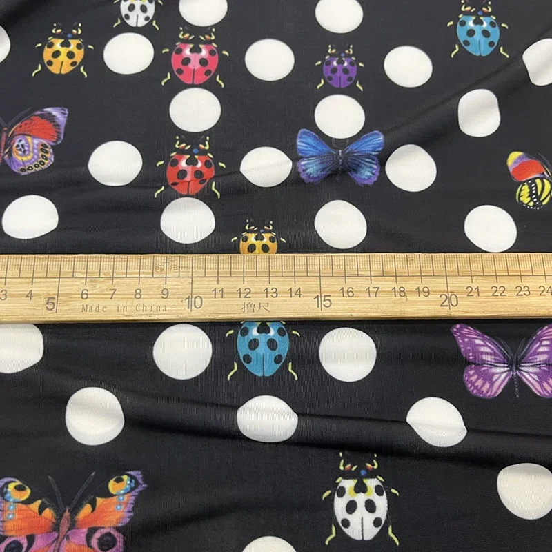 Весенняя и диагональная ткань с принтом в виде насекомых Высококачественная