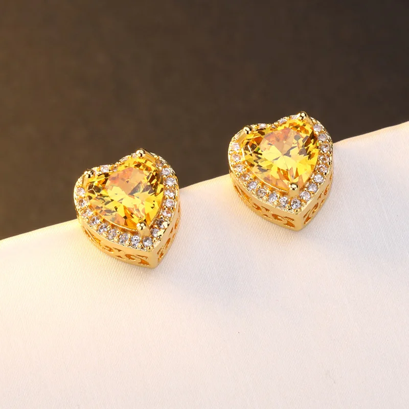 

Heart-Shaped Silver Earrings For Women Designer Luxury Aesthetic Vintage Ear Studs Crystal Korean Style Simple Versatile Jewelry