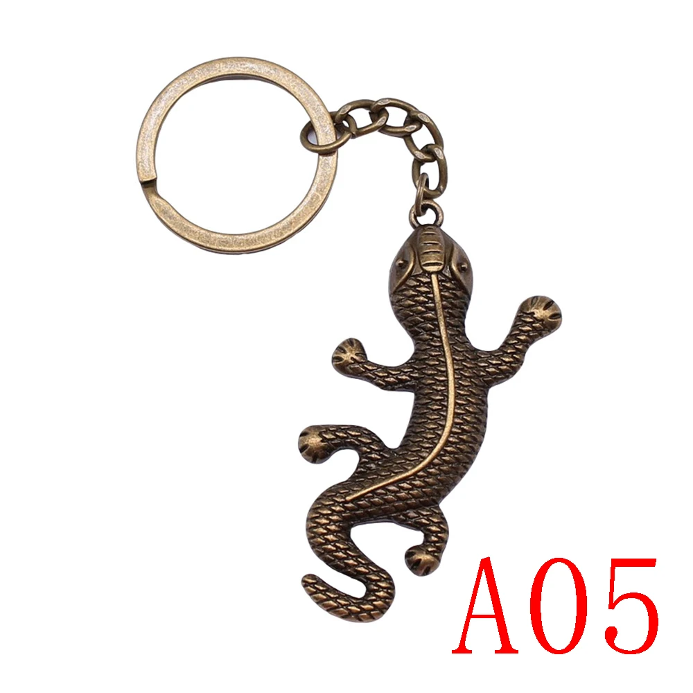 Брелок для ключей в виде лягушки и ящерицы |