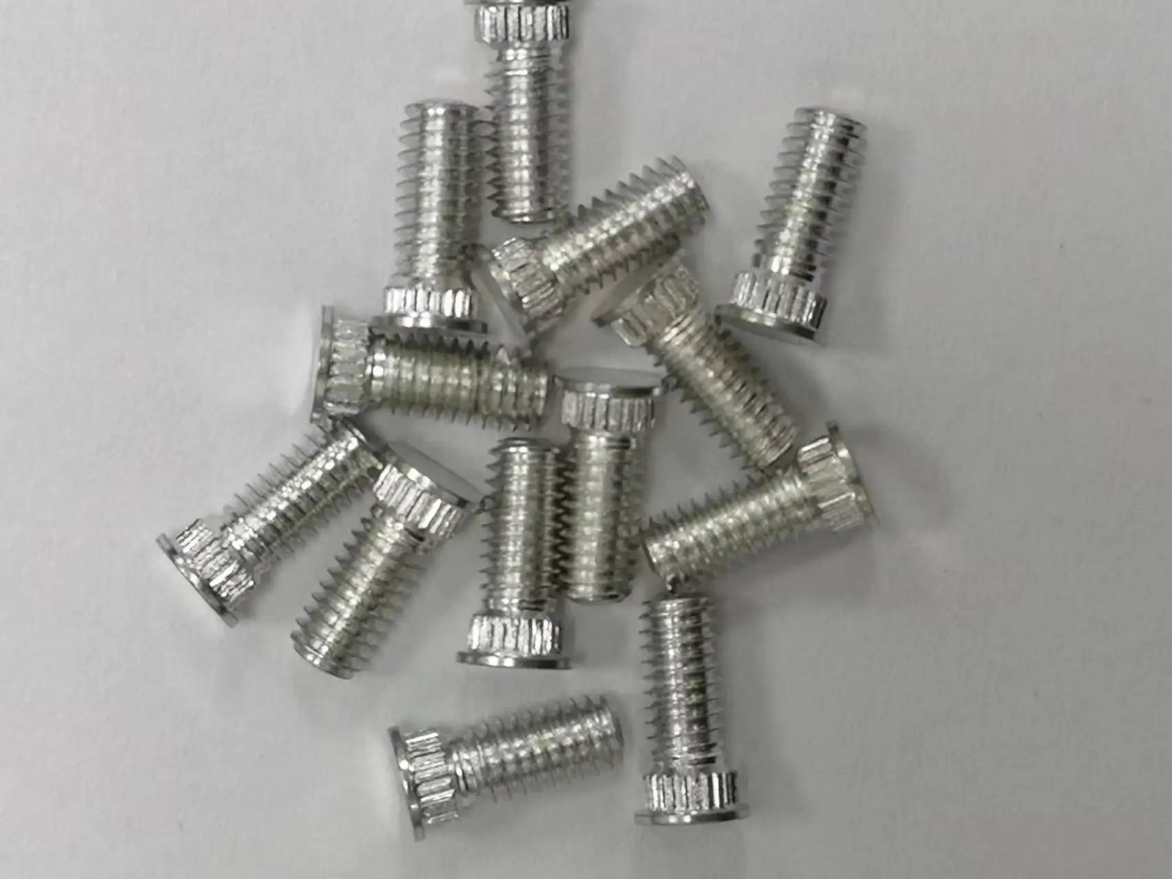 

KFH-440-8ET Broaching Studs,Brass ,Electro-Plated Bright Tin,Min.Sheet Thickness1.53mm,Hole Size In Sheet3mm