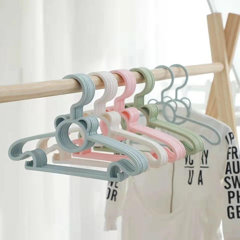 

10-30pcs Baby Hangers Closet Organizer Children Clothes Rack Non-slip Coat Hangers Wardrobe Space Saver Kids Drying Rack 2022