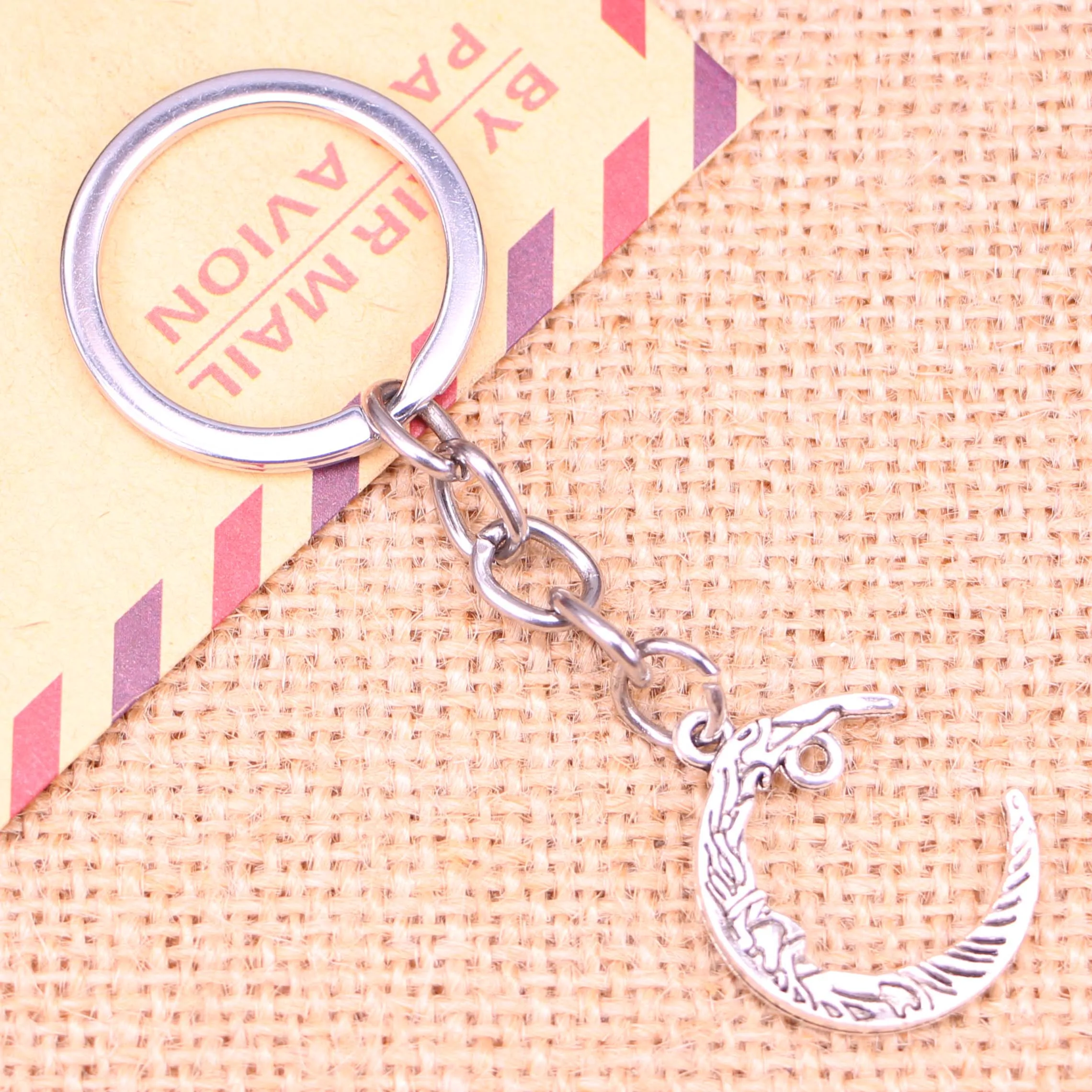 

20pcs New Fashion Keychain 26x21mm moon face Pendants DIY Men Jewelry Car Key Chain Ring Holder Souvenir For Gift