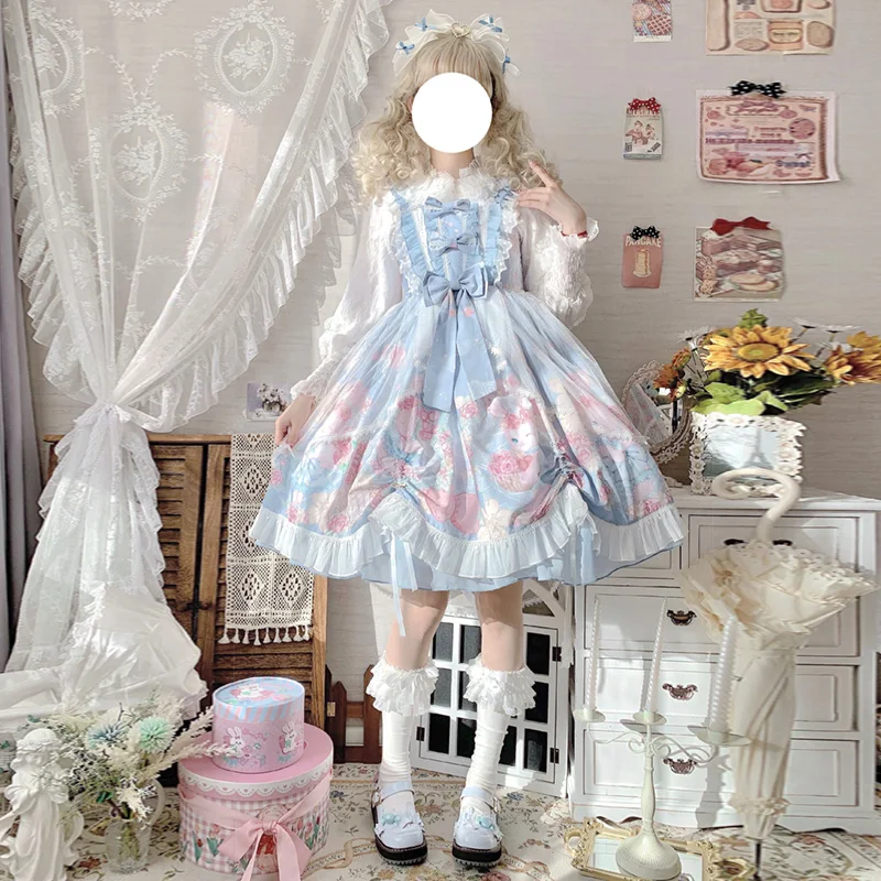 Женское платье без рукавов розовое миди на бретелях с бантом и принтом кролика