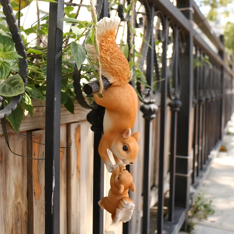 

Squirrel Figurine Climbing Ornament Animals Garden Statue Yard Resin Art Sculpture Outdoor Patio Garden Tree Decor Landscape