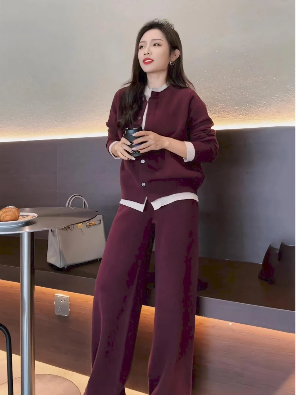 Модная женская одежда больших размеров осенне-зимний новый простой комплект Sle