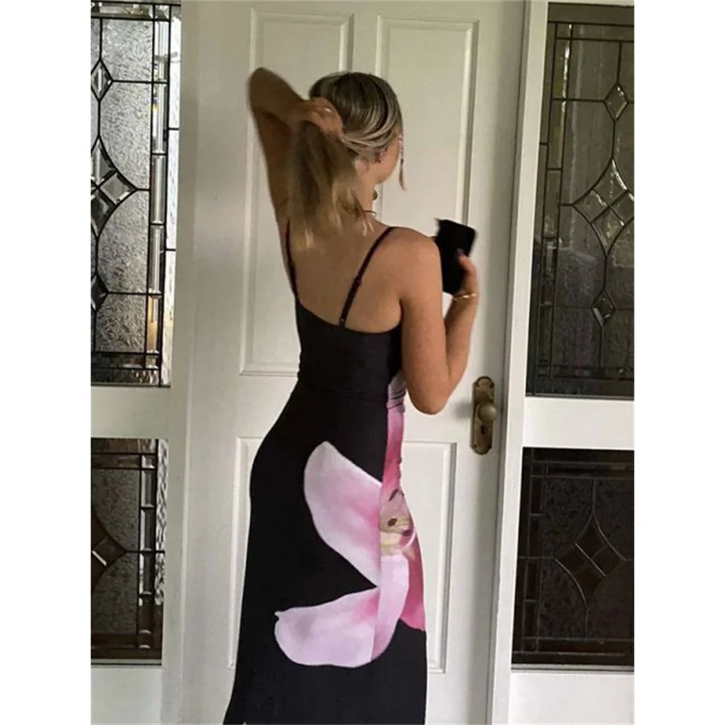 Рисунок 3 - Платье-комбинация с цветочным принтом лилии