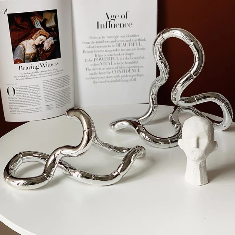 

MOMO Modern Silver Abstract Curve Line Sculpture Modeling Design Minimalist Home Living Room Office Hotel Desktop Art Layout