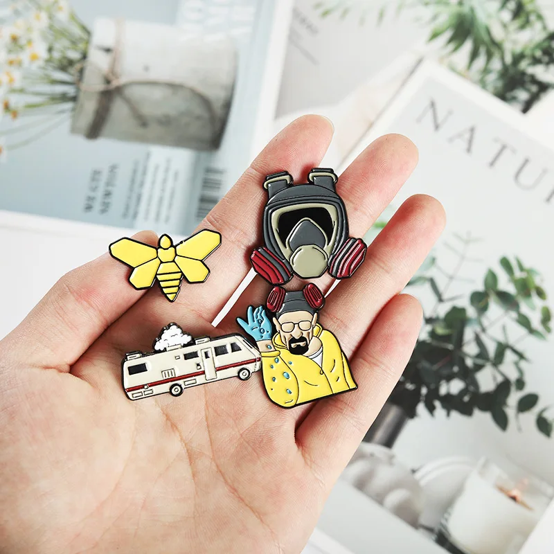 

Breaking Bad Enamel Pins Gentleman Killer Pins Creative Cartoon Bus Style Brooch For Denim Clothes BR BA Pins For Movie Fans