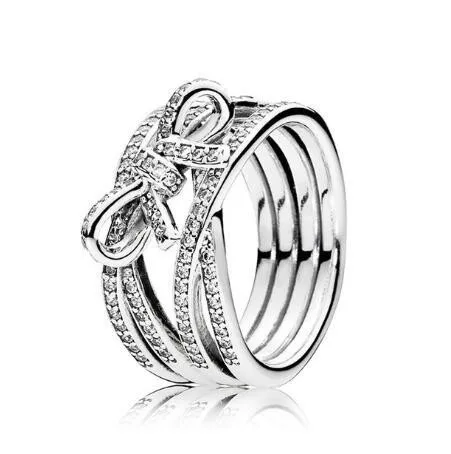 Женское кольцо из серебра 925 пробы с лентой