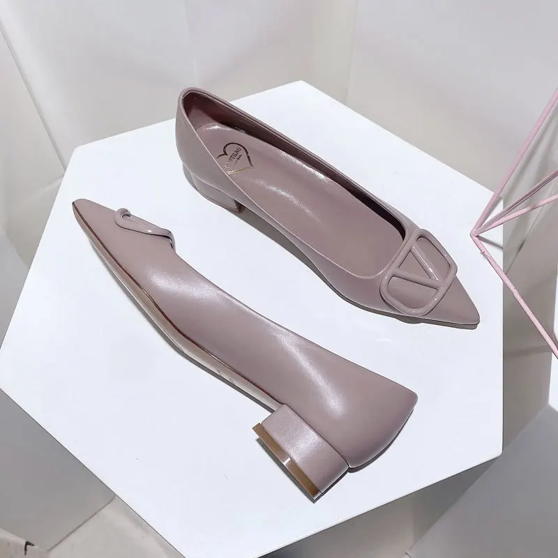 Elegant Woman Shoes With Low Heel Designer Rivets Brand Pumps Pointed Toe High Heels Shoes Comfortable Chunky Heel Office Shoes