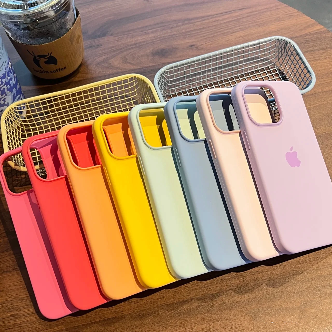 Оригинальные официальные роскошные силиконовые чехлы для iPhone 16 15 12 Pro Max 13 11 14