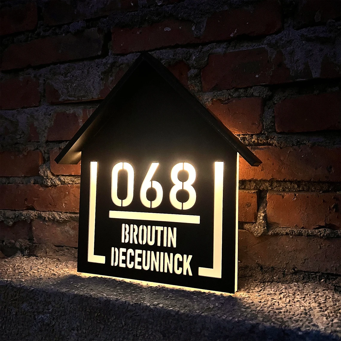 

Солнечная табличка с номером дома из акрила