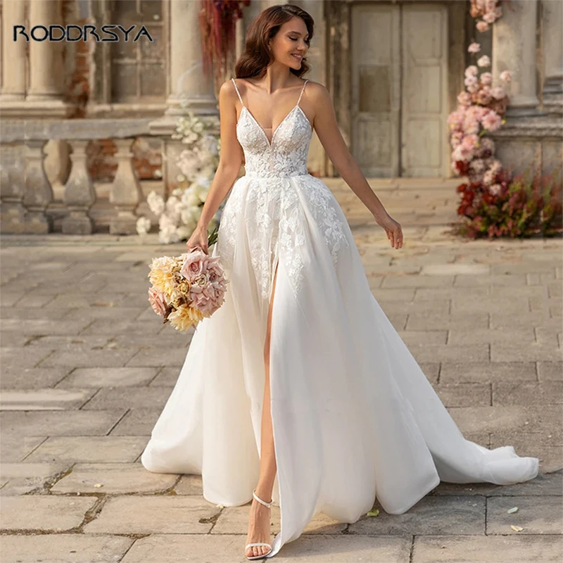 

Lace Appliques Spaghetti Straps V Neck Wedding Dress For Women 2022 Backless A Line Bridal Gown Bride Court Train Robe De Mariée